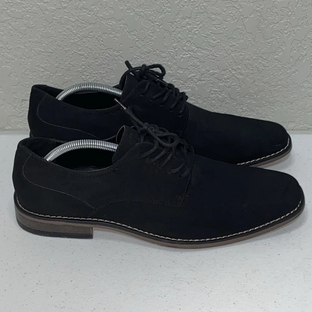 Perry Ellis these perry